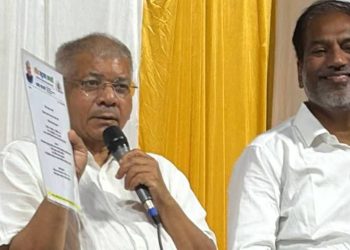 मुंबईत २५ नोव्हेंबरच्या संविधान सन्मान महासभेची मोठी तयारी; ॲड. प्रकाश आंबेडकरांचे मार्गदर्शन